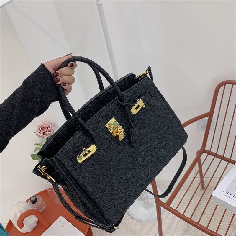 litchi pattern platinum bag 30cm buckle handbag Boutique foreign trade popular single shoulder bag 25cm spot: Black Medium Size