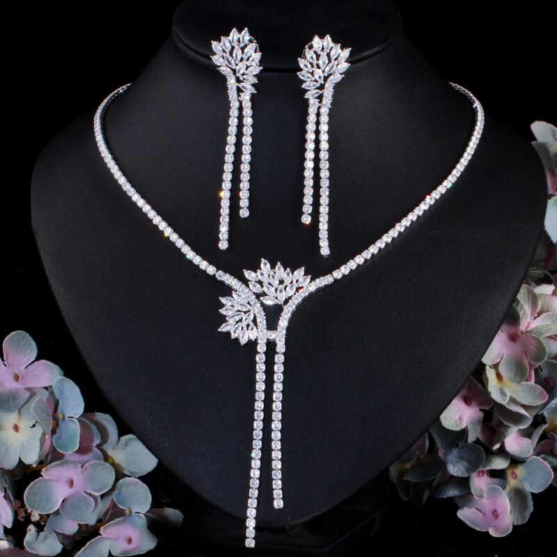 Cwwzircons Dubai Cz Steen Lange Dangle Bridal Tassel Earring Ketting Set Voor Wedding Party Kostuum Sieraden Accessoires T466: silver color