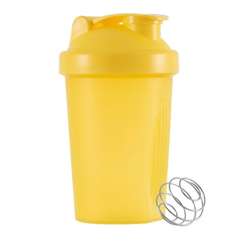 Sports shakerflasker vannkopper myseproteinpulver mikserflaske lekkasjesikker fitness gym shaker utendørs bærbar drikkekopp 400ml: Gul