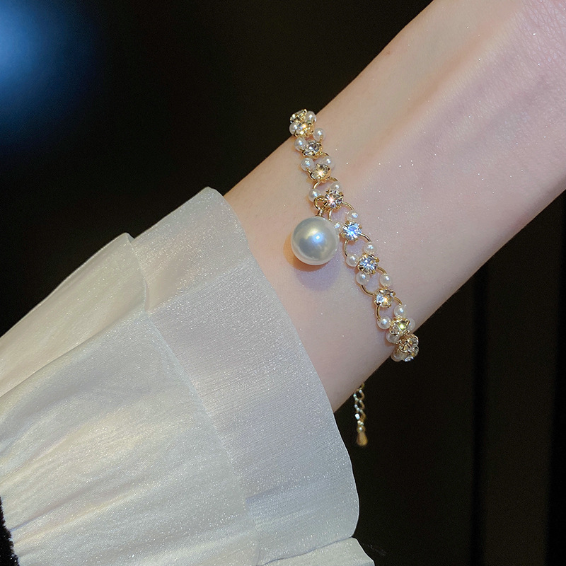 Francês romântico azul cristal concha borlas pulseira para mulheres luxo y2k bling pulseira especiarias meninas requintado jóias presente: Cor dourada amarelo claro