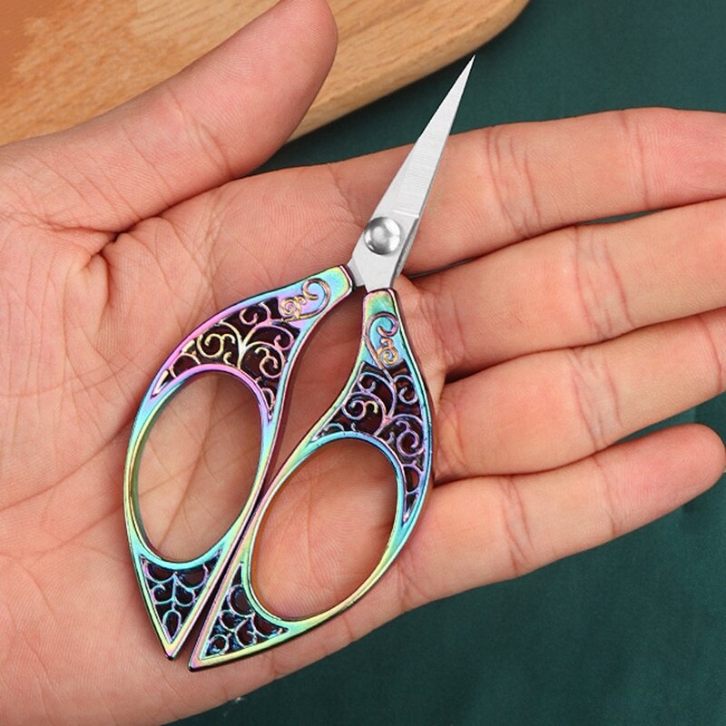 Stainless Steel Stitch Retro Classic Vintage Antique Fine Embroidery Cross-stitch Sewing Tailor Scissor Handicraft Fabric Shears: Multicolor