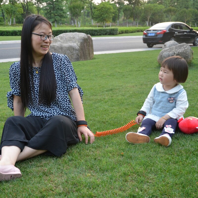 1.5M Kids Safety Harness Verstelbare Kinderen Leash Anti-verloren Pols Link Trekkabel Loopstoeltje Polsband Voor peuter