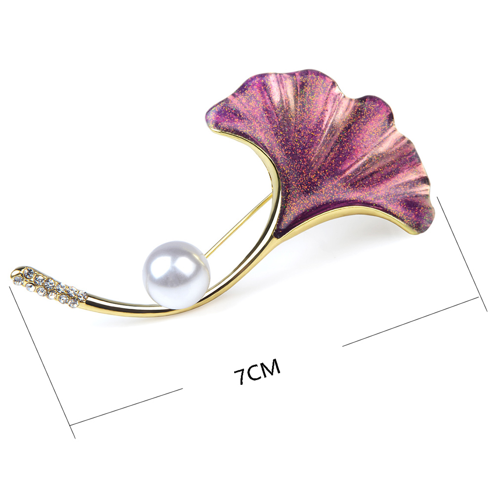 Butterfly Brooch Scarf Buckle Clip Women Beautiful Rhinestone Brooch Jewelry For Women Accessories: Gold-color