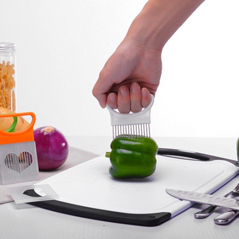 Stainless steel onion slicer kitchen tool onion fork meat pine needles fruit vegetable slice fixing tool with protective cover