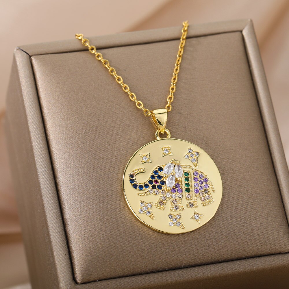 Leuke Vlinder Ketting Voor Vrouwen Kind Multicolor Zirkoon Bee Olifant Dier Hanger Ketting Kerst Sieraden Mujer: Rood-Bruin