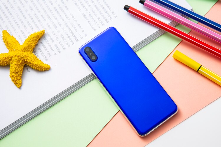 !  i8 mini-kaart mobiele telefoon draagbaar ultradun klein geen netwerk student stoppen met internetverslaving back-up mobiele telefoon: Voeg 8gb tf-kaarten toe / Blauw