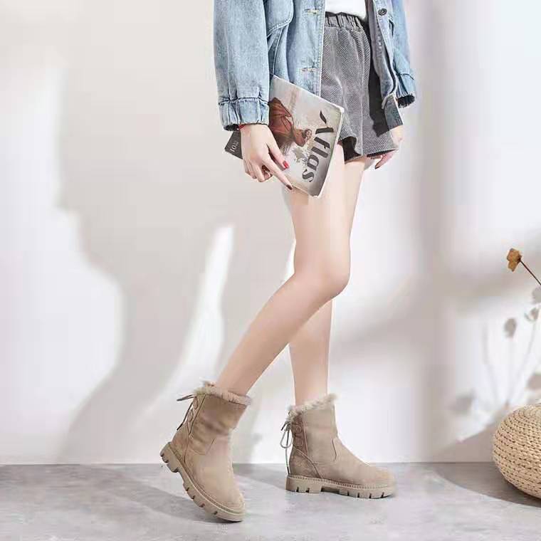 Botas de nieve para mujer, zapatos de invierno antideslizantes con suela gruesa de gran ayuda, novedad de , suela plana, zapatos de algodón de terciopelo salvaje plus soft bo