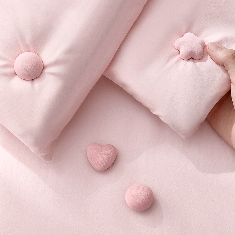 4PCS Quilt Holder Clips for bed sheet Cotton Non-slip Mushroom Quilt Blanket Clip Blankets Cover fixing Clip Heart-shaped
