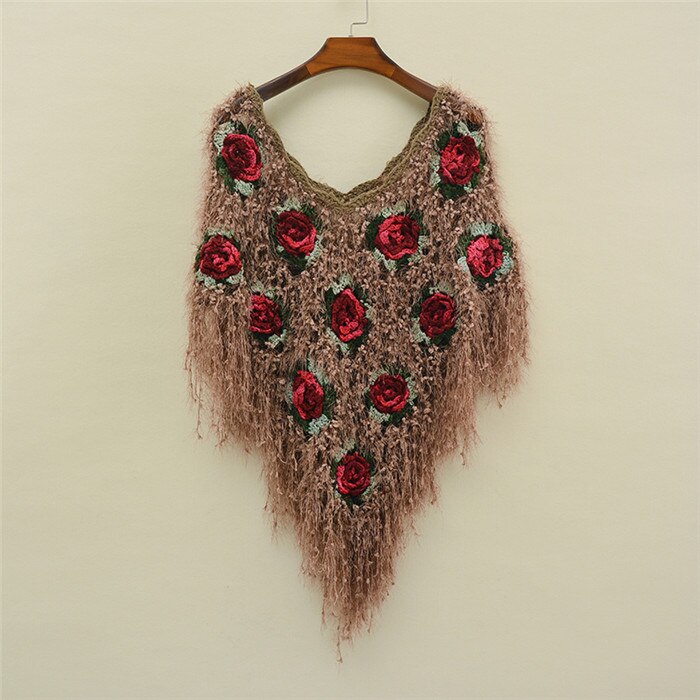 Herfst Winter Vrouwen Poncho Cape Handgemaakte Gehaakte Hollowout Lady Trui Wrap Sjaals Kwastje Mode Feme Cape: Donker Kaki