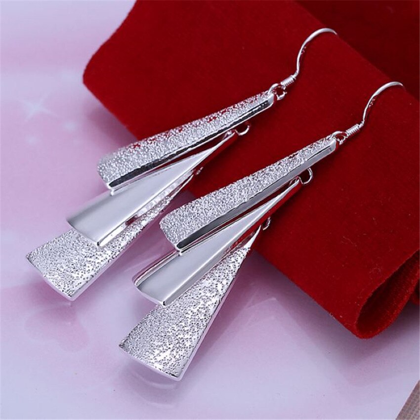 Retro trekant charms øreringe smukke sølvfarvede smykker til kvinder dame bryllupsfest flotte søde smykker  , e015