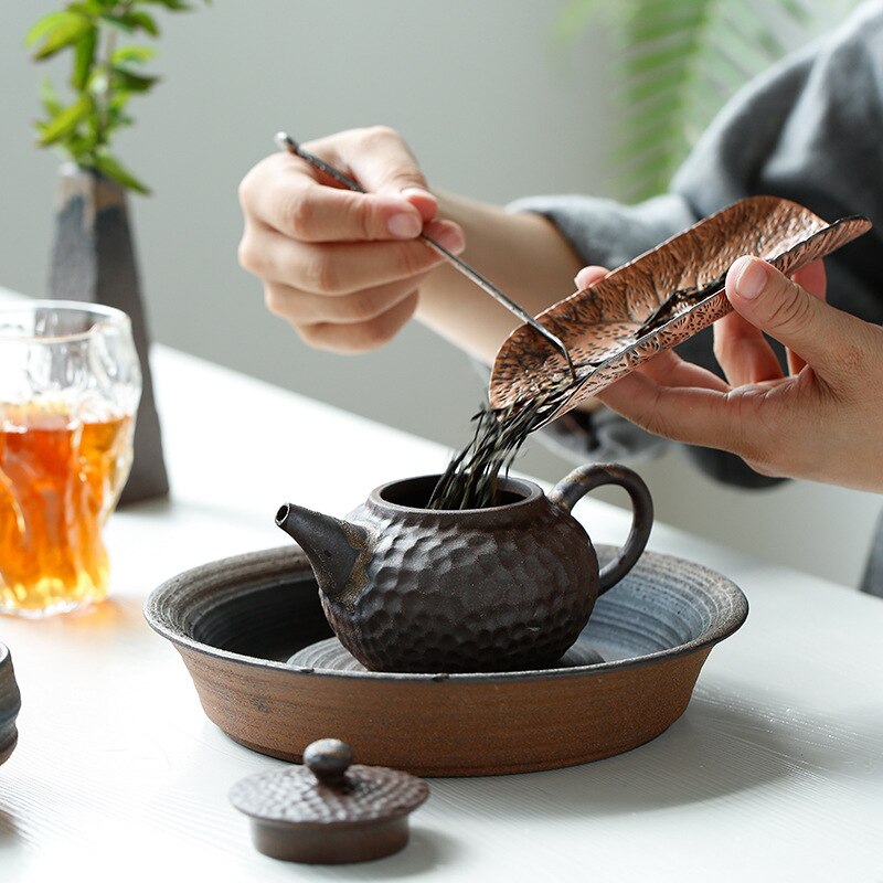 Clay pot bearing Large Japanese-style hand-made retro pot holder dry bubble tea saucer ceramic water storage storage