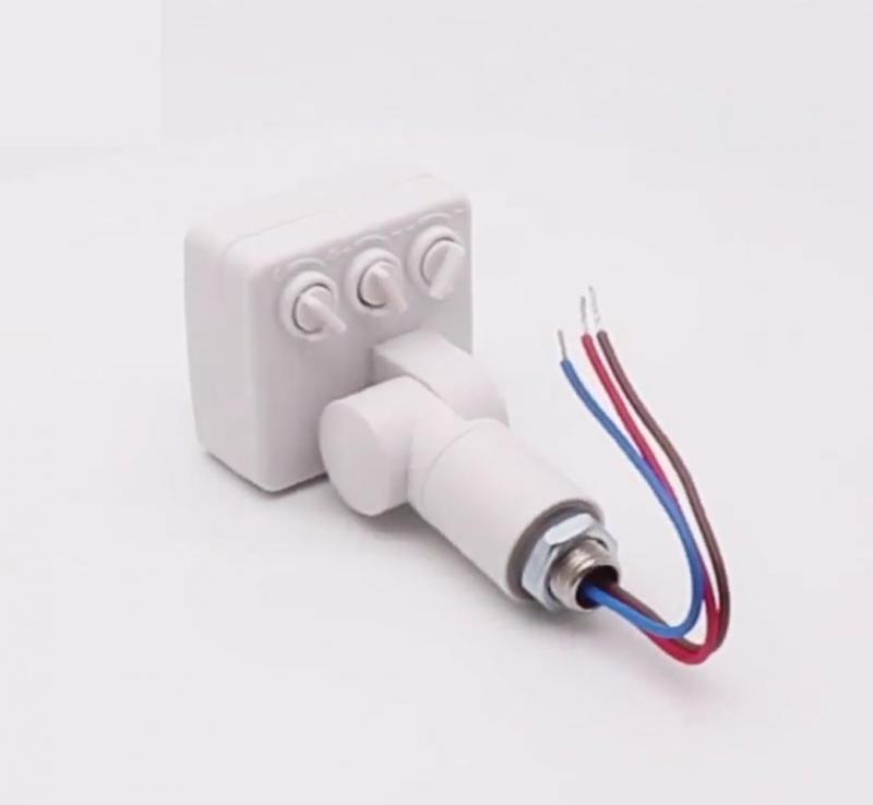 110-240V Pir Bewegingssensor Schakelaar Buiten Ip65 Waterdicht Met Lichtgevoelige Pir Bewegingssensor Detector Infrarood Lichtschakelaar: Zilver
