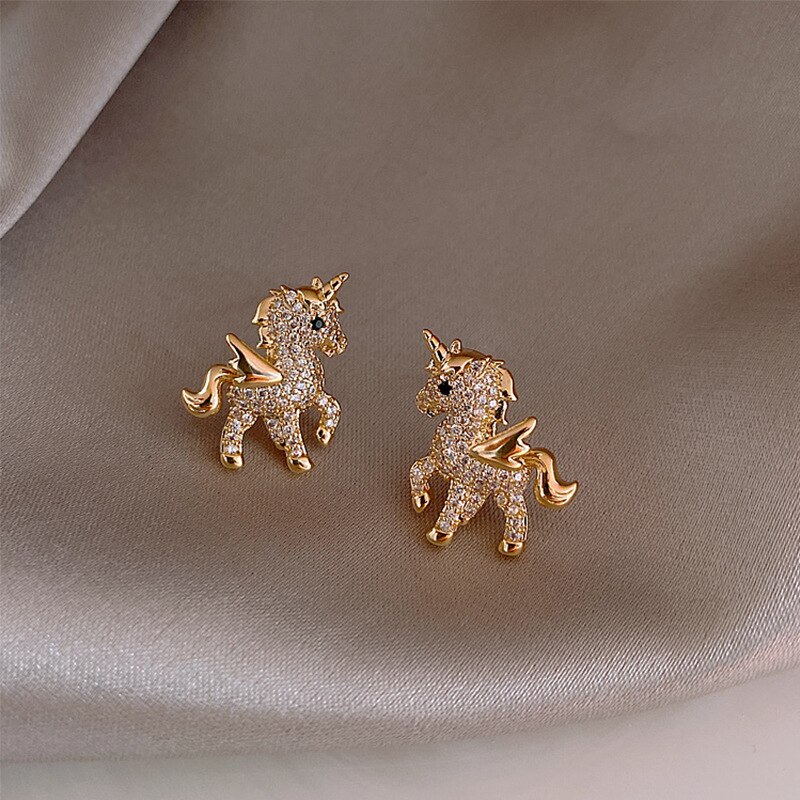 Cute Crystal Unicorn Stud Earring For Women Exquisite Small Ear Stud Animal Earrings Wedding Jewelry