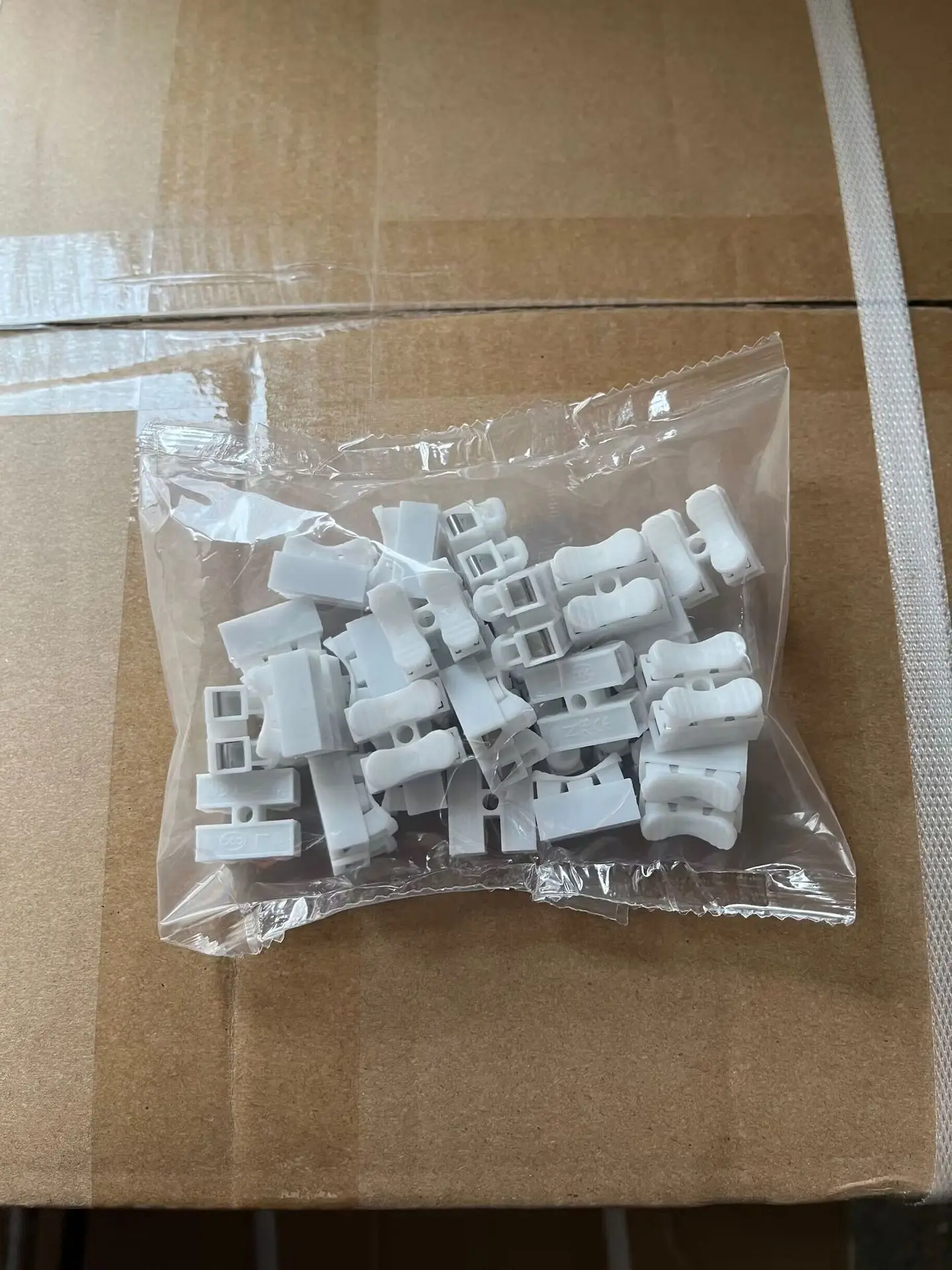 30pcs CH2 Spring Quick Wire Connectors Cable Clamps Terminal Block LED Strip Light Replace Electrical Tapes Cable Clamp Tools: indigo