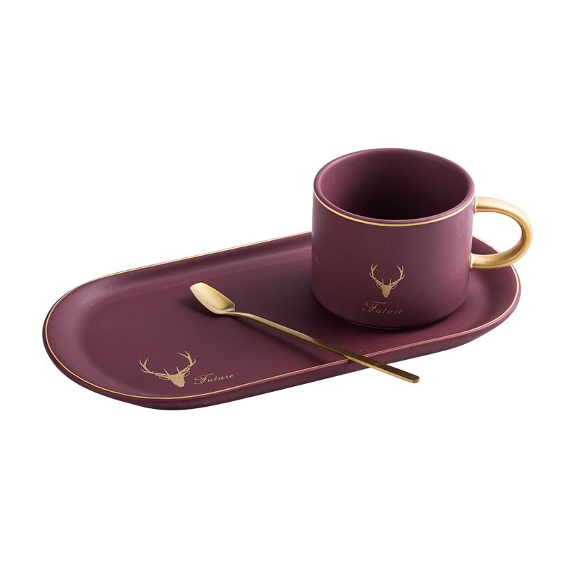 Retro luksuriøse guldkant keramik kaffekopper og underkopper ske sæt med æske te sojamælk morgenmad krus dessert plade: Rød