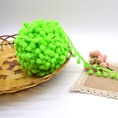 verkoop 5yd/lot 25mm breedte kleurrijke PP bal elastische kant lint kwastje trim naaien materiaal accessoires voor thuis decoratie: green 206