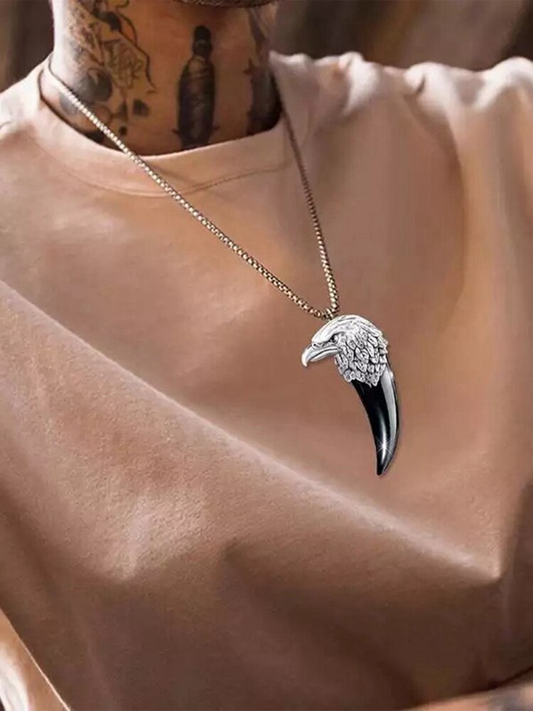 Vintage Punk Eagle Head Spike Pendant Hip Hop Men's Cool Stainless Steel Black Wolf Tooth Pendant Necklace Jewelry