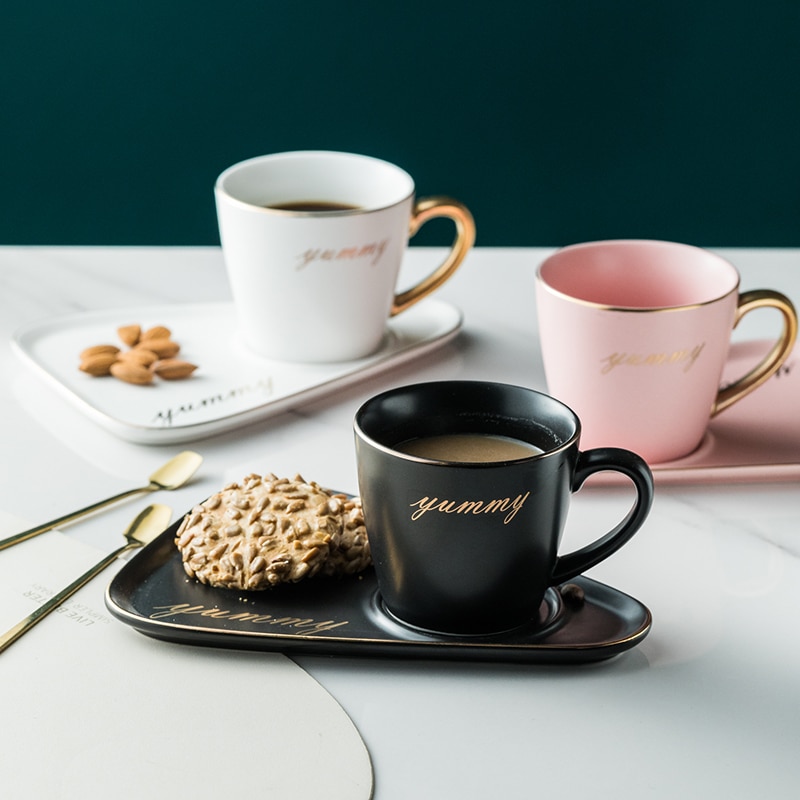 Guldkant keramisk kaffekrus tumbler te kop og underkop sæt porcelæn guldske krus søde dessert kopper ben porcelæn te sæt