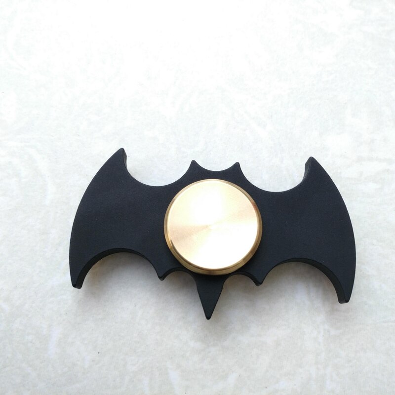 Zwart Cool Bat Top Spinner Speelgoed voor Autisme en ADHD Focus Angst Relief Stress Speelgoed Kids Fidget Spinner Metalen koper