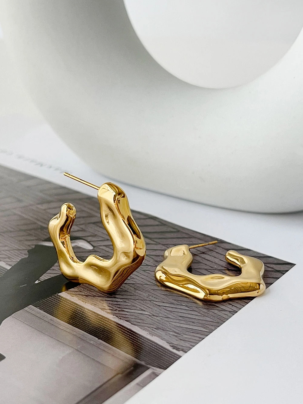 Peri'sbox Statement Gold Pvd Plated Chunky Big Irregular Hoop Earrings Women Stainless Steel Water Resistant Jewelry