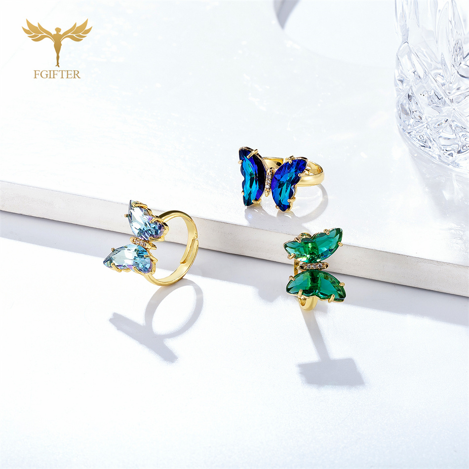 Anillos de mariposa de circón en 18 colores para mujeres y niñas, accesorios de joyería para dedo de mano de cobre de Color dorado de lujo, de tamaño ajustable