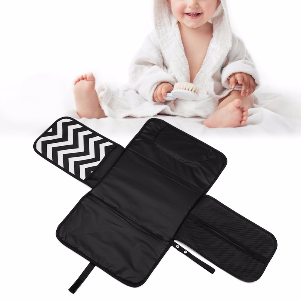 Draagbare Opvouwbare Aankleedkussens Waterdichte Luier Pad Babycommode Kit voor Home Reizen Buiten opbergtas Baby Vloermat