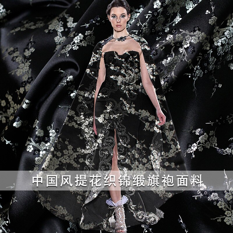 De Doek Chinese Stijl's Cheongsam Zwarte Pruimenbloesem Tapestry Satijn Garment Materialen Lente DIY kleding stoffen