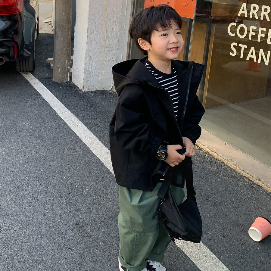 SHEIN Kids HYPEME Chaqueta Con Capucha Para Niños Pequeños Con