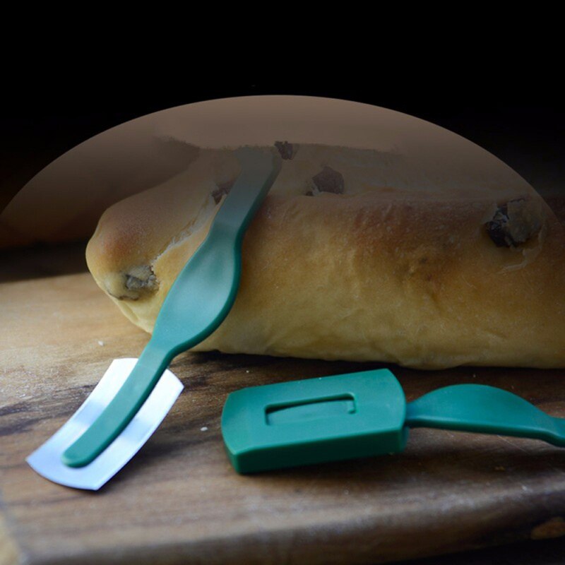 1pc Bread Cutters Bakery Scraper Bread Curved Slicer Cutter Dough Breads Scoring Lame with Blades Cover Baking Pastry Tools