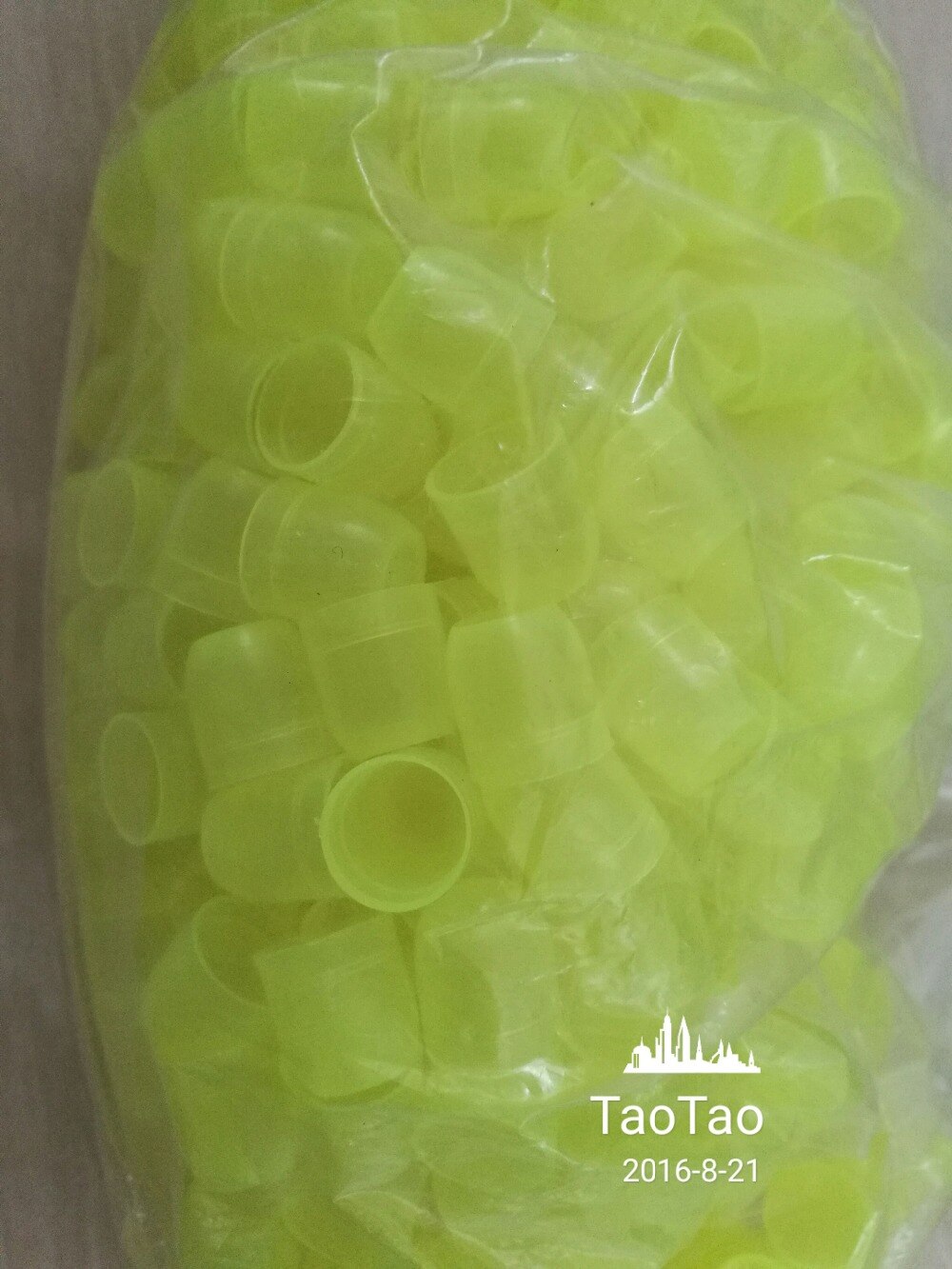 200 pcs Bee Breeding tools Female bee house Larvae incubator Beekeeping equipment Light green