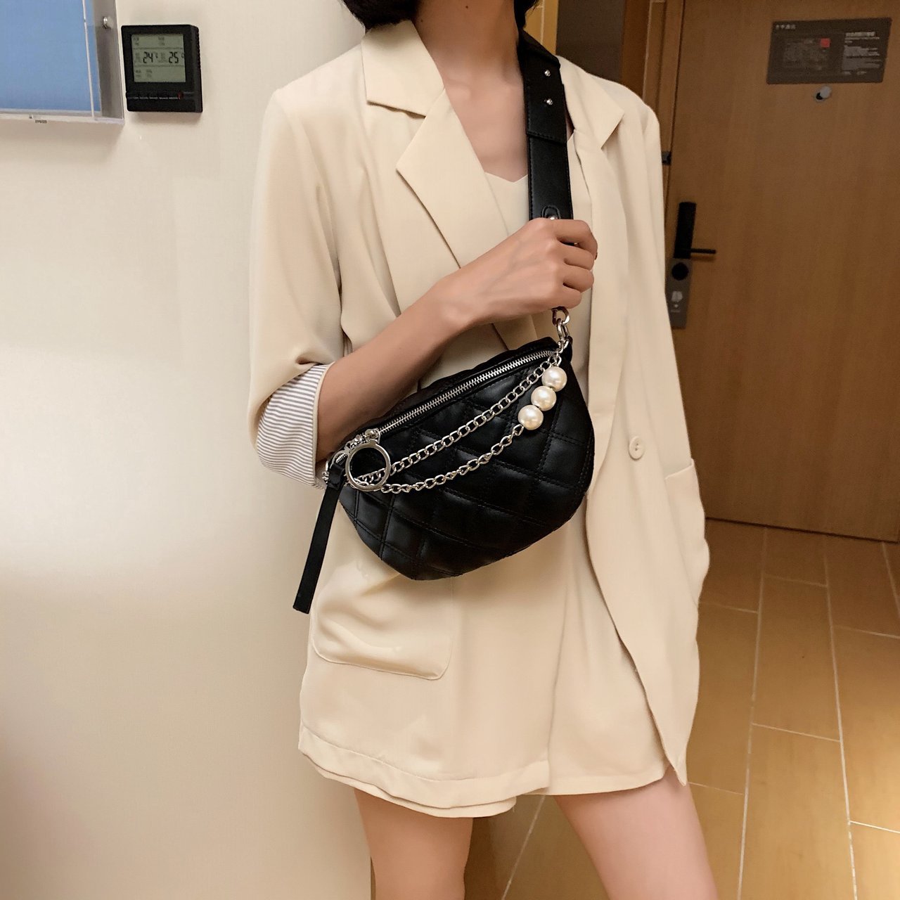 Small Solid Color Crossbody Bags For Women Pearl Summer Shoulder Bags Female Phone Purses Chain Handbags