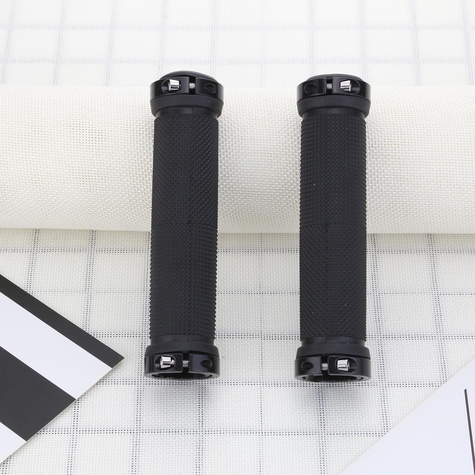 2 stücke/1 Paar Mountain Road Radfahren Bike Fahrrad MTB Lenker Abdeckung Griffe Glatte Weiche Gummi Anti-slip griff Grip Lock Bar Ende