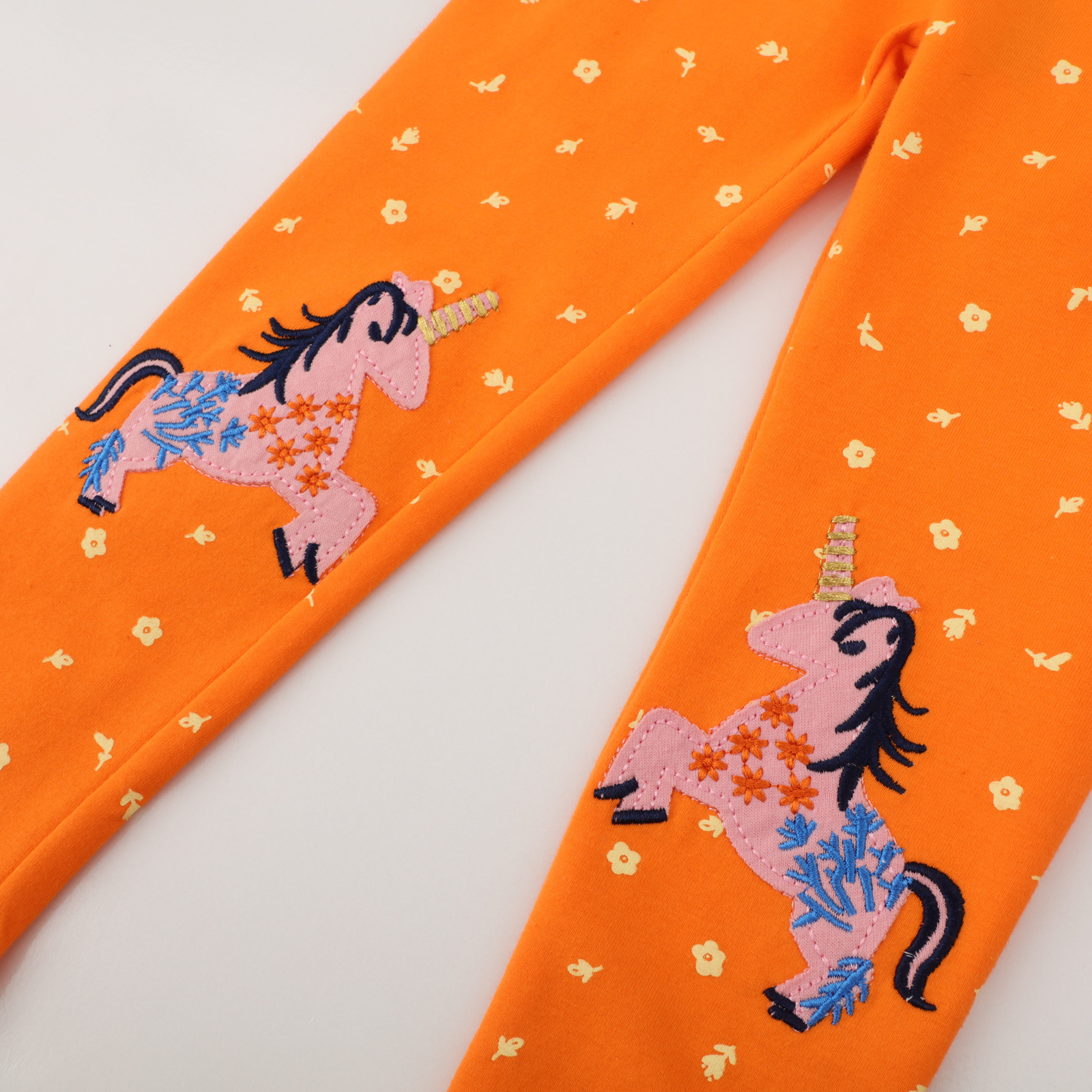 Pantaloni per bambini ricamati con applique da bambina sottile autunno 2022 W01 101