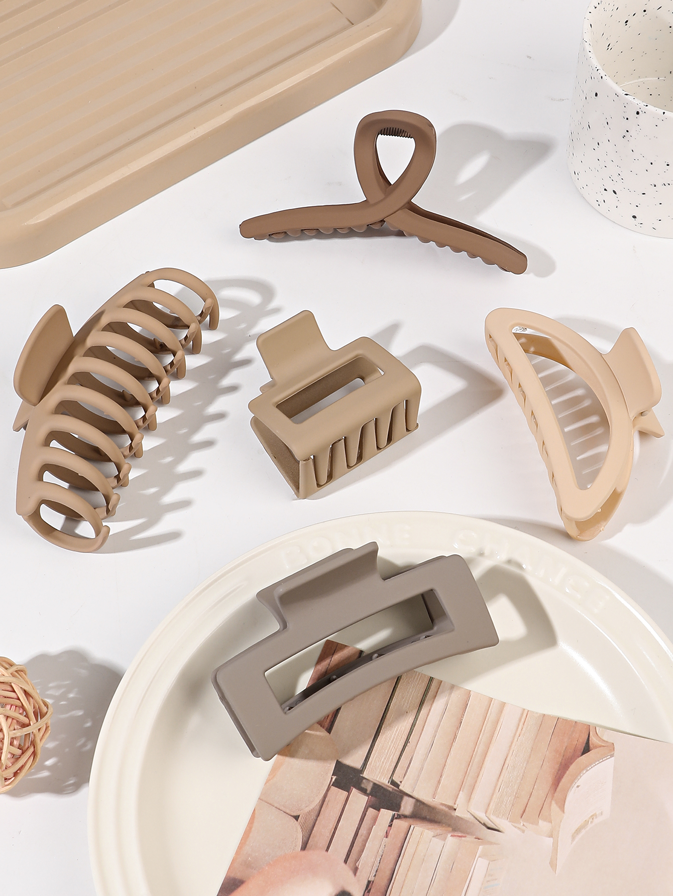 5 pinzas en forma de garra para el cabello grandes de colores mezclados para mujeres y niñas, cabello fino y grueso y rizado, pinzas de mandíbula de sujeción fuerte.