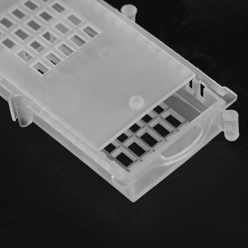 Bee Box Multi‑aperture Transparent Beekeeper Equipment Plastic Bee Cage for Beekeepers Manor