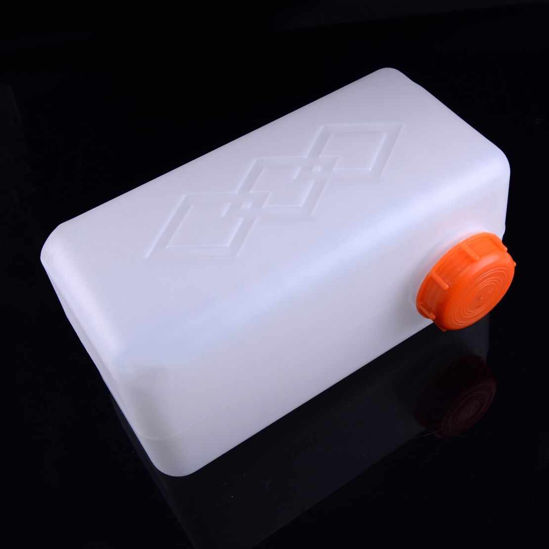 5.5L Plastic Fuel Oil Gasoline Tank Box for Car Truck Air Diesel Parking Heater