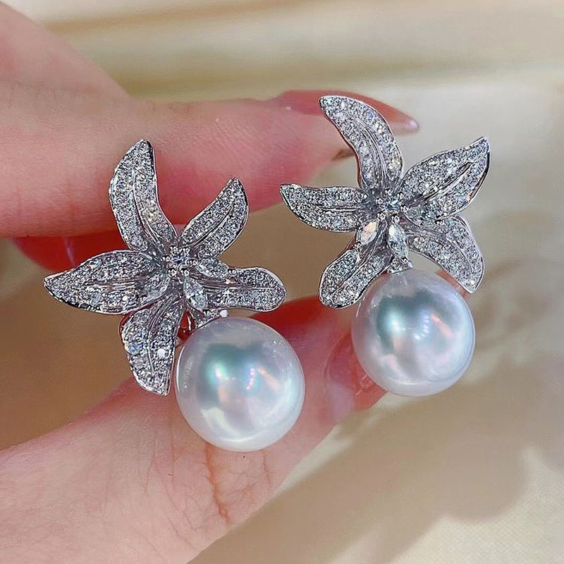 Huitan – boucles d'oreilles en Imitation de perles pour femmes, magnifique fleur, incrustée de luxe, pierre CZ scintillante, bijoux de mariage à la , , Lots: Couleur or