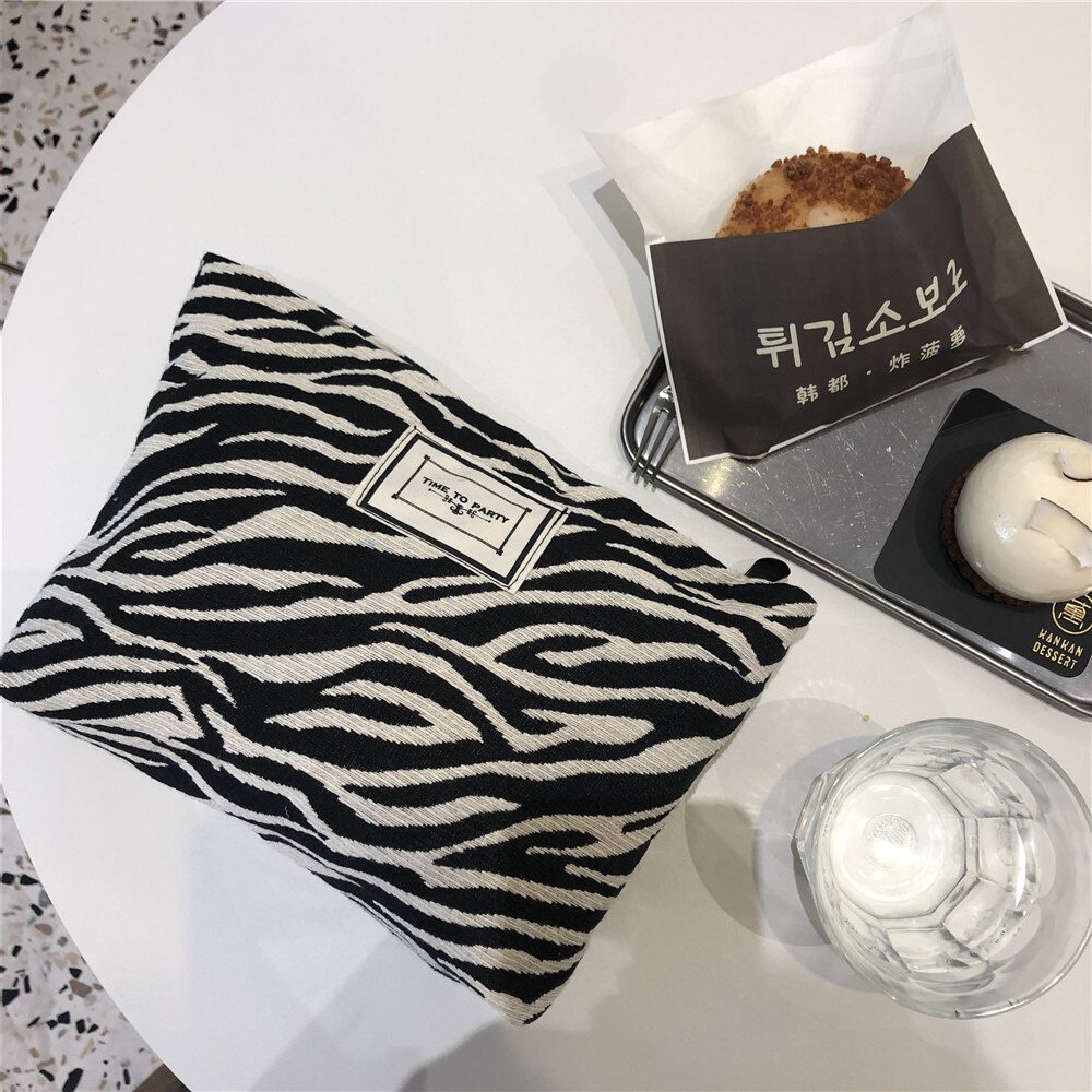 Grote Vrouwen Leopard Cosmetische Tas Canvas Waterdichte Rits Make-Up Tas Reizen Wassen Make Organizer Beauty Case: Zebra