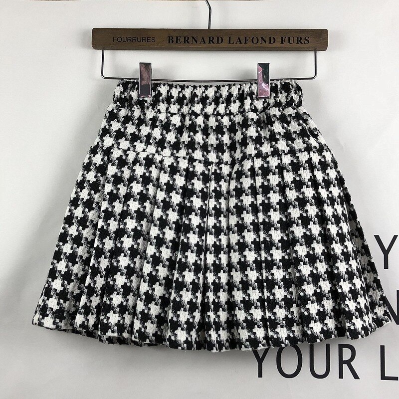 Falda A Cuadros Con Pajarita Para Niñas - Plisada Y Con Short Interior