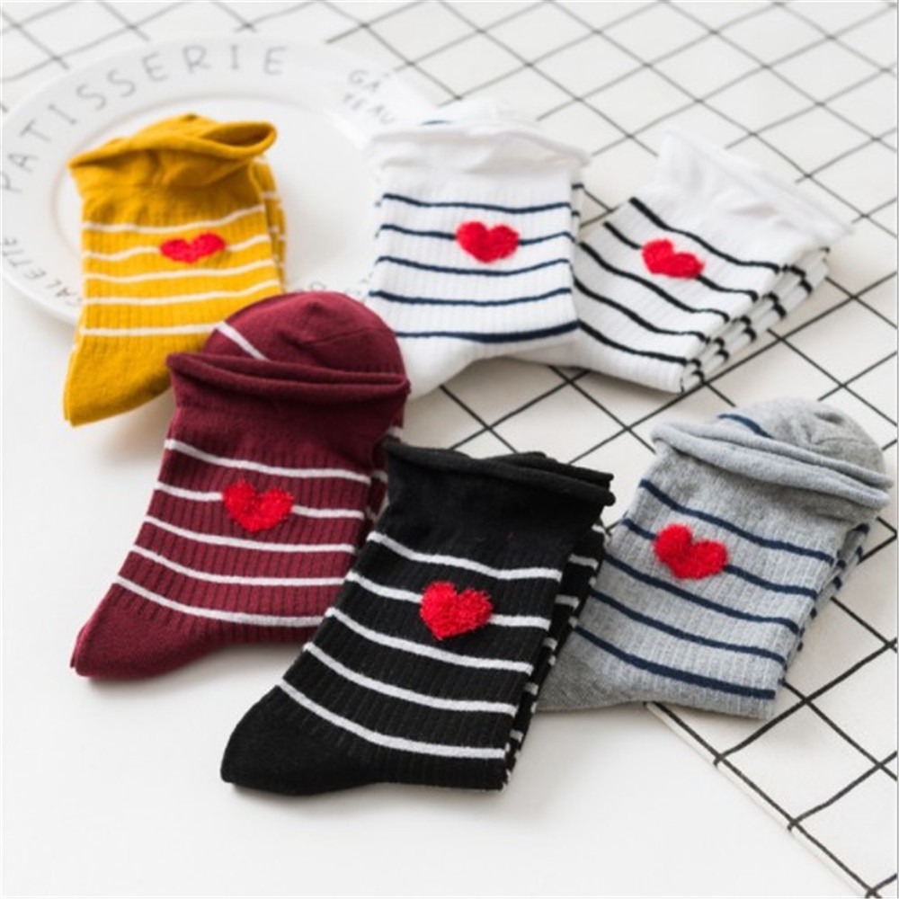 1 paire/lot femmes moyen chaussettes coeur rouge mignon collège frais femme chaussettes doux coton été automne offre spéciale filles chaussette Meias Sox