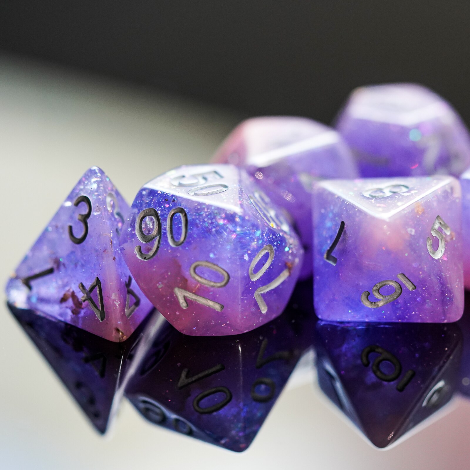 7 Pz/impostato Rosa/viola DND Dadi Colorato con Effetti luccichio D & D Dadi Poliedrici Giochi di Dadi impostato per la Tavola giochi MTG RPG