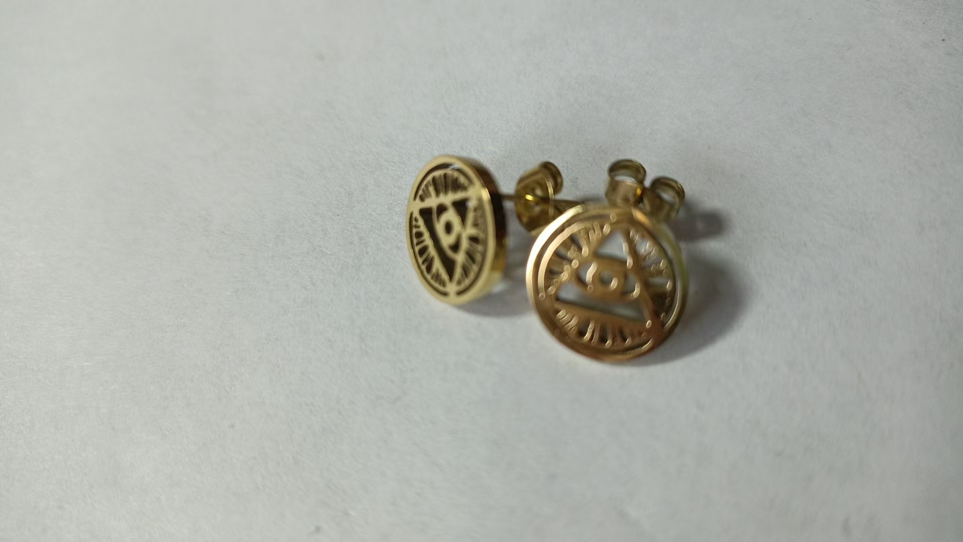 Charms brugerdefinerede afrikanske adinkra symboler vedhæng øreringe til kvinder gye nyame rustfrit stål charme etniske smykker ghanesiske: Sølv / Imiteret rhodineret