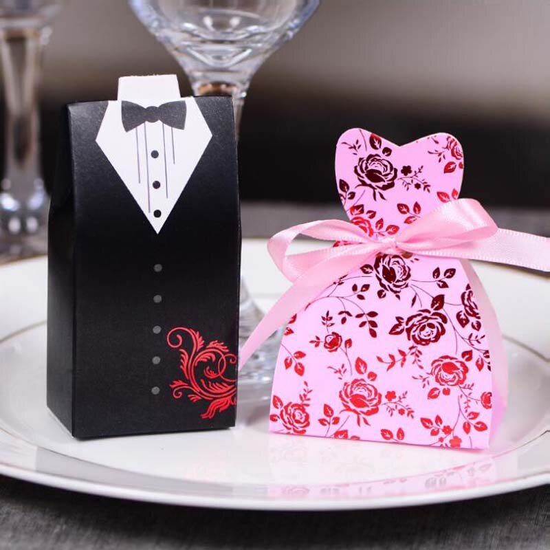 (100 stykker/parti) brude og brudgom bryllup slik æske forlovelsesfest gæst bonbonniere souvenir forsyninger chokolade æske  b027: Stil 2