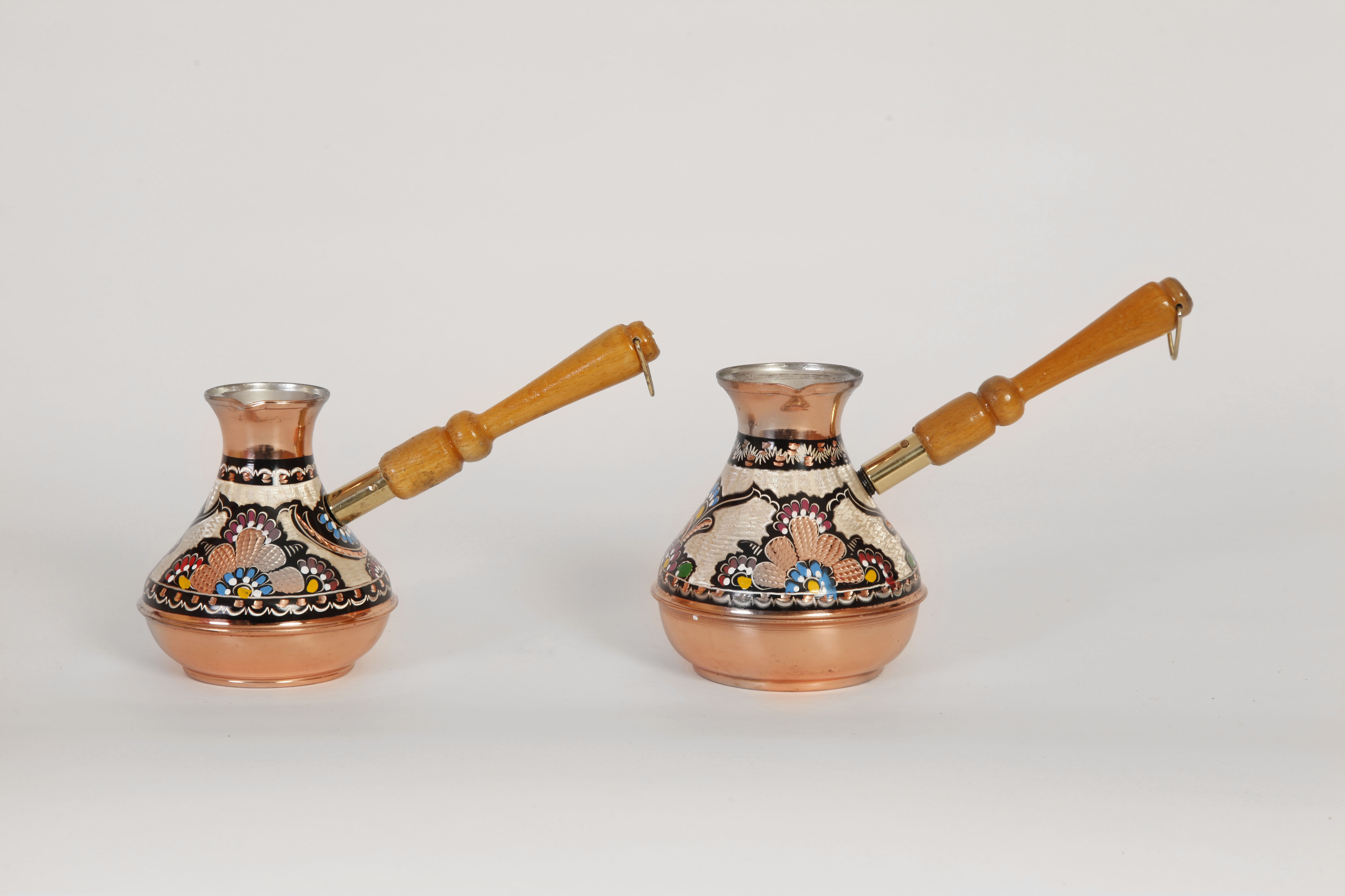 Cafetière turque en cuivre de forme russe, Cezve Jezve, ifbrik en émail, motif turc,