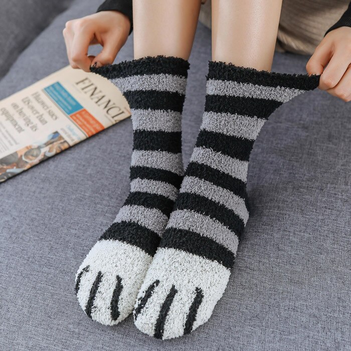 Children Winter Coral Velvet Towel Thick Warm Socks Autumn and Winter Floor Household CAT'S Paw Cute Sleeping Socks Baby Kids: One Size  35 40 Code  Striped Black