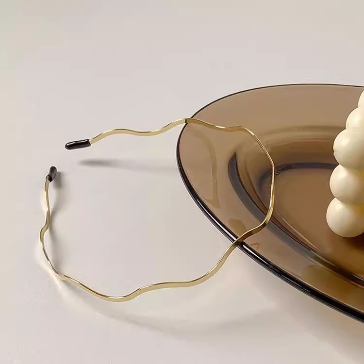 Diademas onduladas de Metal dorado simples para mujer coreana, diadema doblada, aro geométrico fino para la cabeza, tocado para niñas, peinado