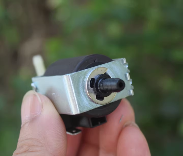 Ac 220v 9w vattenpump magnetpump för klädångare ~