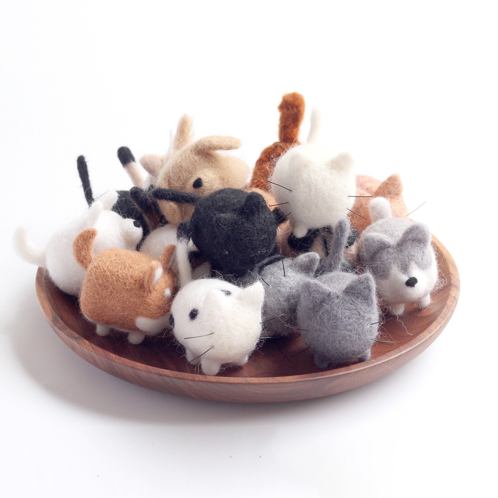 Handmade Cartoon Pet Dog Series Wool Felt Needle Poked Material Package Kitting DIY Husky Samoyed Dogs Wool Felting Animal