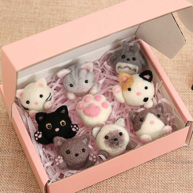 9 pcs /set Dogs Cat Cautus Wool needle felting DIY Handmade Stitch Needlework For special Material Package: TZ009