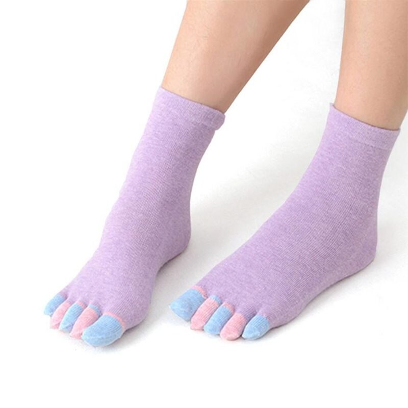 3 par / parti kvinder yoga ensfarvet bomuldssokker pige fem fingre massage sokker kvindelige tå sokker åndbar fuld greb hæl sokker: Lilla